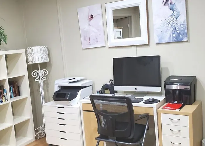 56 Executive Business Home W Ac 10 Min To Airport