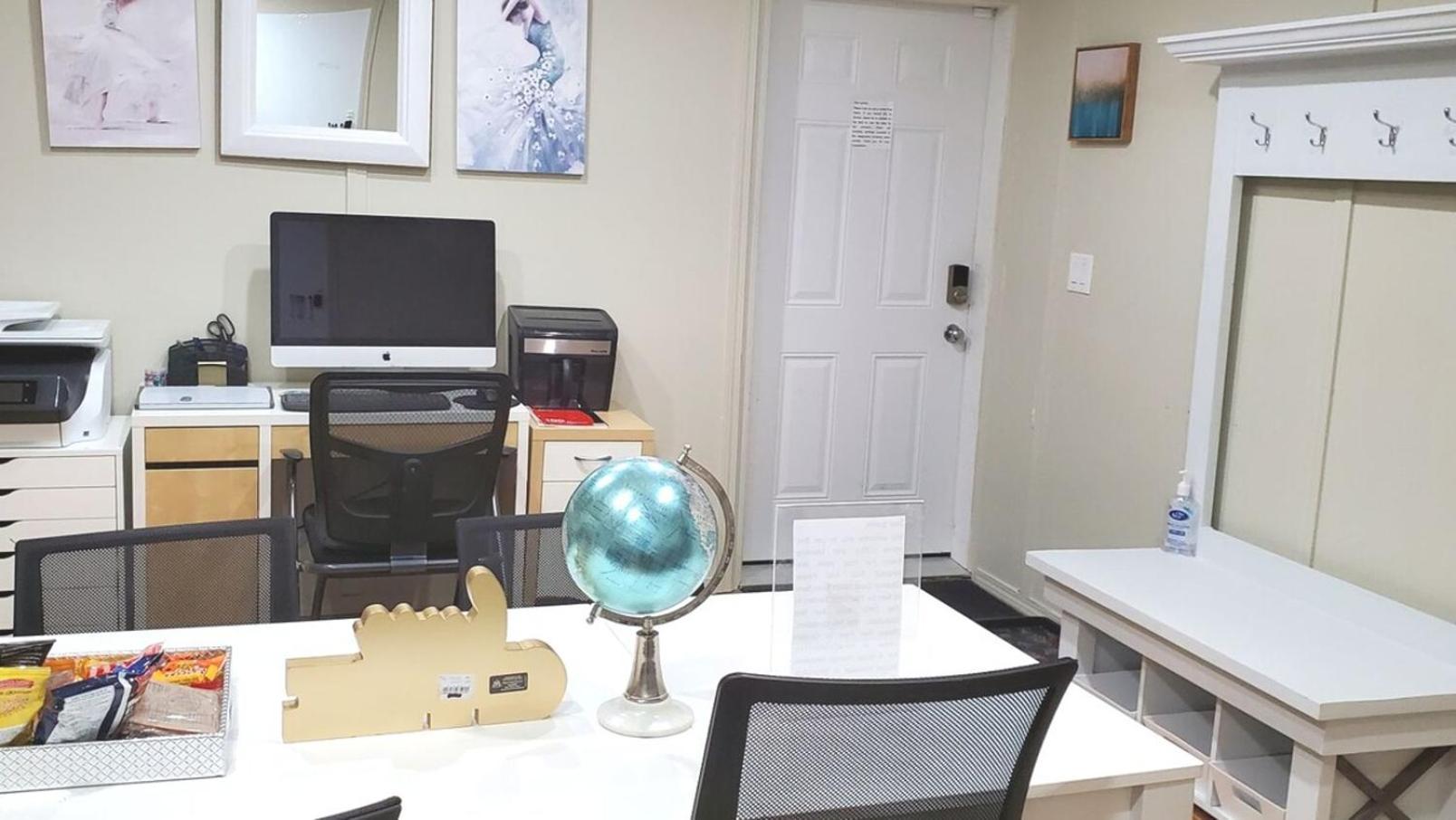 56 Executive Business W Ac 10 Min To Airport