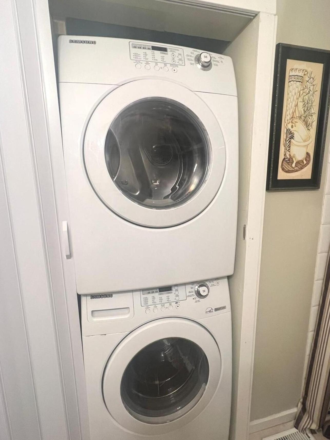 56 Executive Business W Ac 10 Min To Airport * Calgary